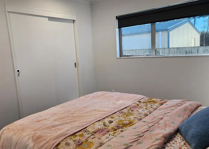 Oaktree Entire Home, Sleeps 8 To12 Ferienhaus *
